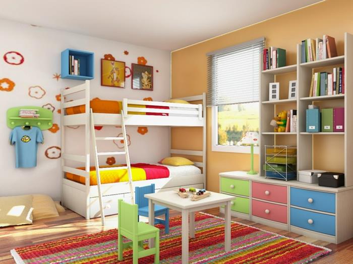 ikea lastenhuone puukalusteet vaaleat puu kirjahyllyt värikkäitä laatikoita matto nauhat