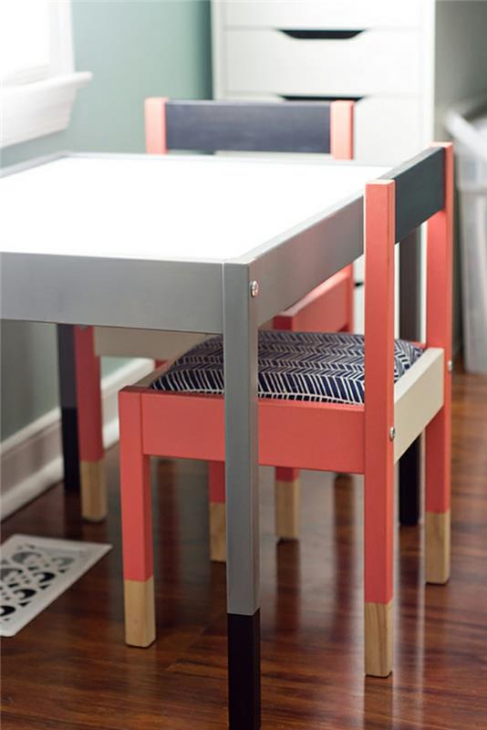 ikea huonekalut sivupöydän sisustusideoita diy ideoita värikäs maalaus pöytätuolit