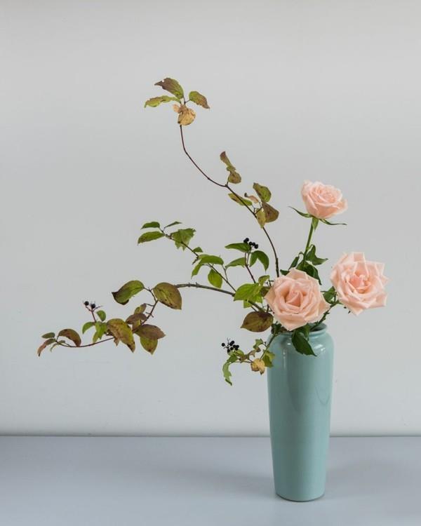 ikebana japanilaiset kukka -asetelmat ruusut