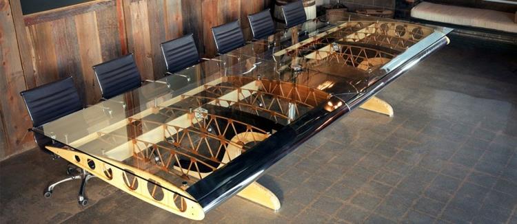 teollisen muotoilun huonekalut Flying Bamboo Biplane -kokoushuone