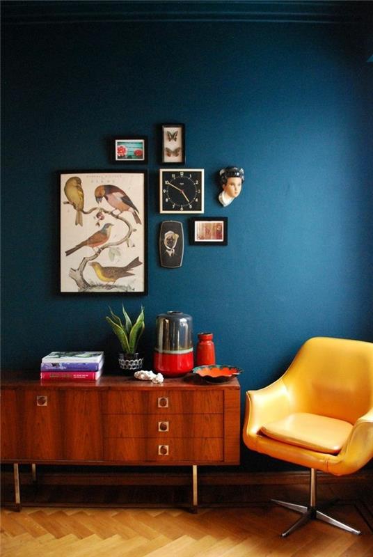sisustus oloideat olohuone sininen seinäväri keltainen nojatuoli