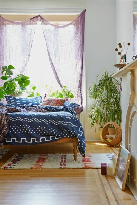 huonekasvit sisustusideoita makuuhuoneen värilliset tekstiilit