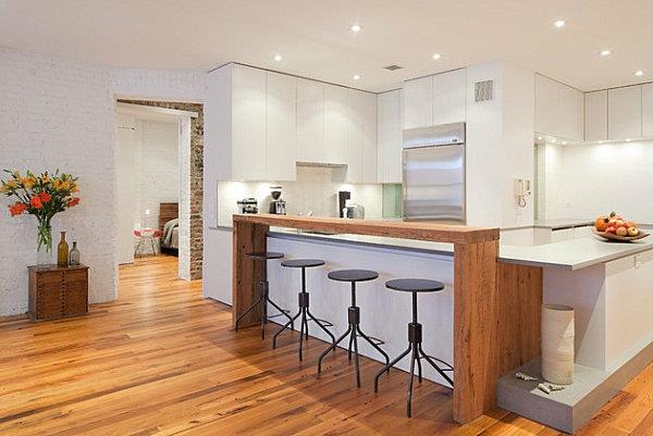 innovatiivinen keittiöbaari suunnittelee baarituolit valkoiset sisäänrakennetut kaapit