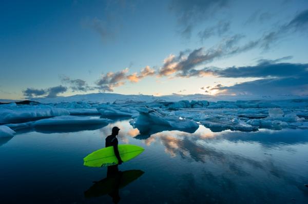 vaiheittainen valokuvaus kylmän veden surffaajan valokuvaamisesta