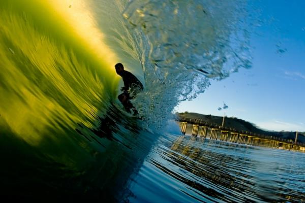 lavastettu valokuvaus valokuvaaja chris burkard surfer