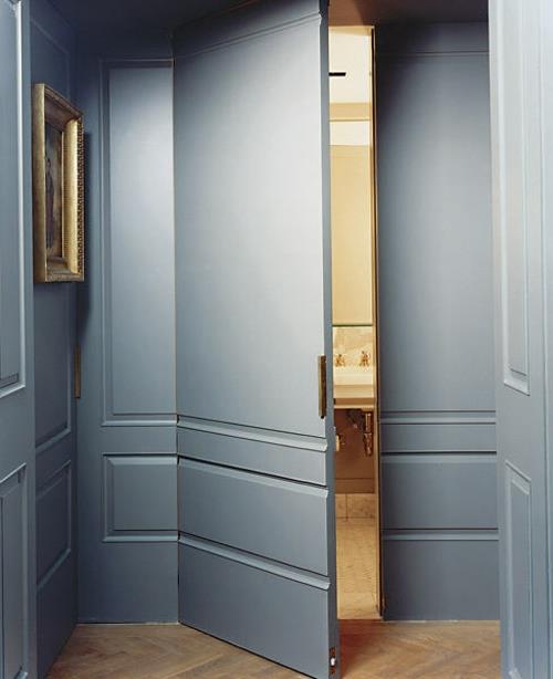 mielenkiintoiset salaiset ovet koti -asunto harmaa väri seinä