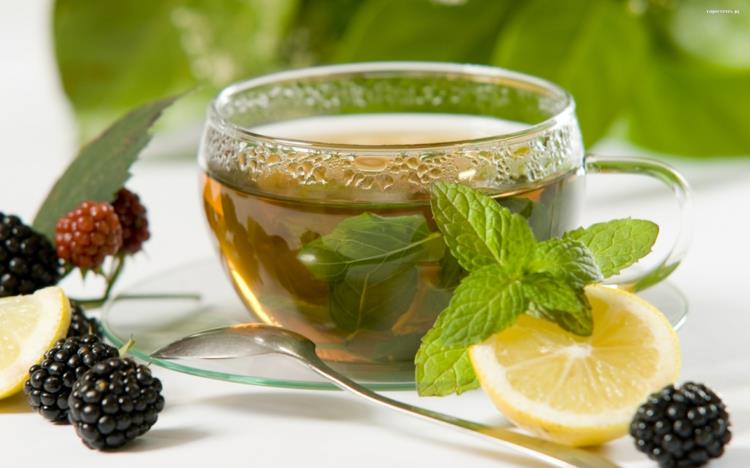 on teetä terveellisen hedelmäteen valmistamiseen