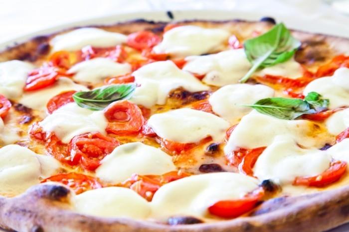 italialainen pizza napoli margherita