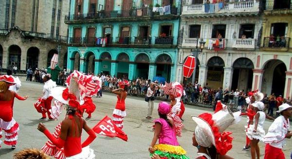 karibian saaret havana tanssii karnevaaleja