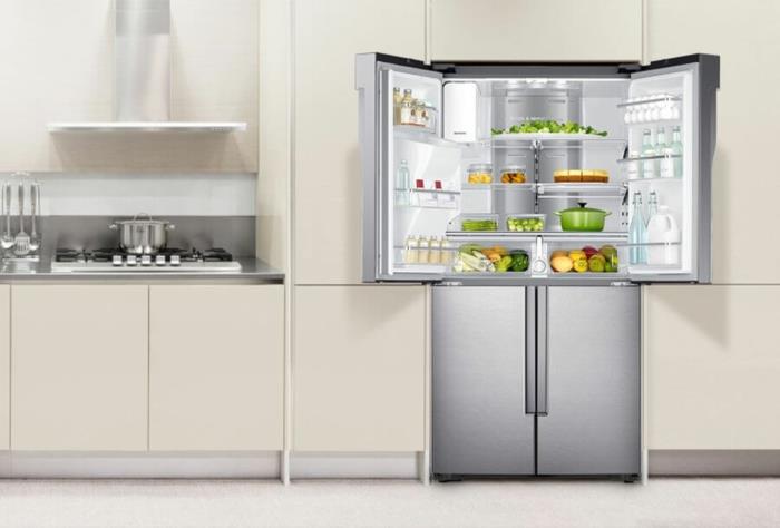keittiö-kalustus-moderni-keittiö-huonekalut-jääkaapit