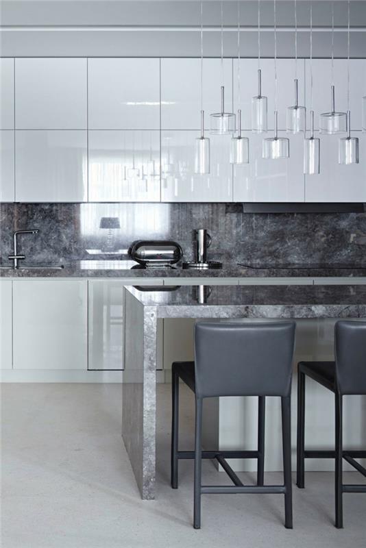 keittiön sisustusideoita keittiösaari työtaso takaseinä marmori