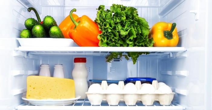 design -keittiöidea keittiökalusteet jääkaapit hedelmät ja maitotuotteet