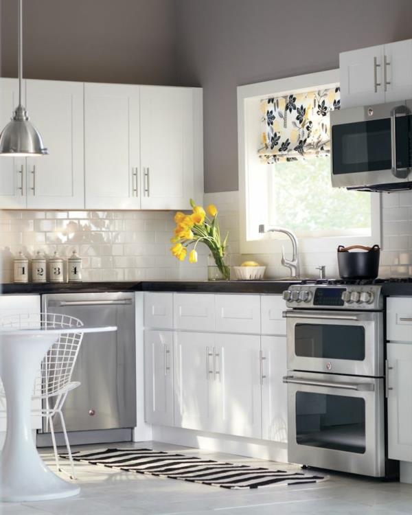 keittiön suunnittelu seinän väri harmaa sävyt moderni valkoinen