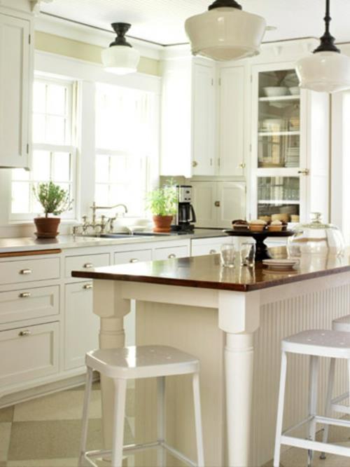 keittiön pohjapiirrokset puinen valkoinen keittiösaari idea kompakti käytännöllinen