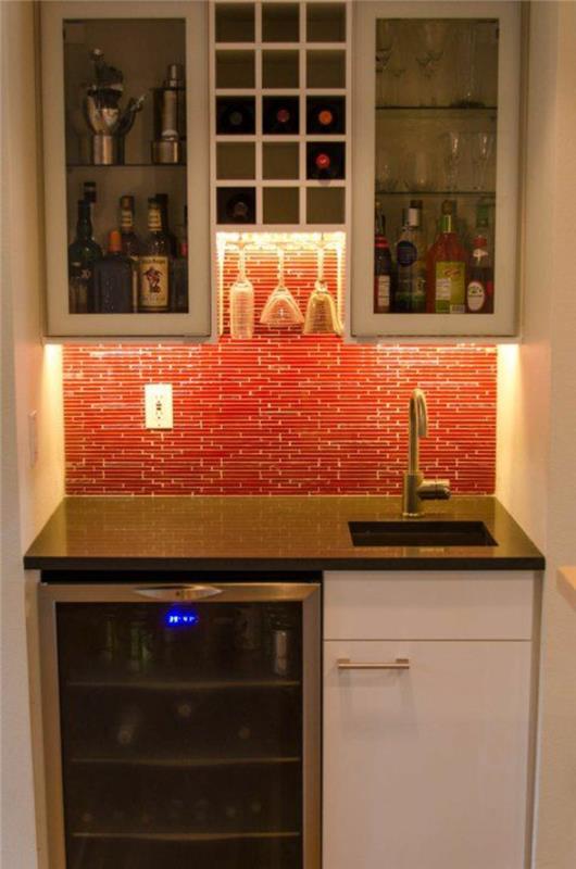 keittiön valaistusideat seinäkaapit nosturin alla valaisevat keittiön takaseinän