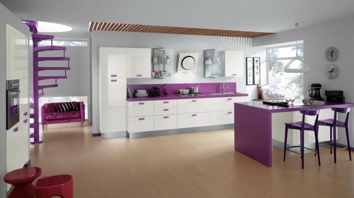 keittiön suunnittelu raikas sisustus violetti aksentti