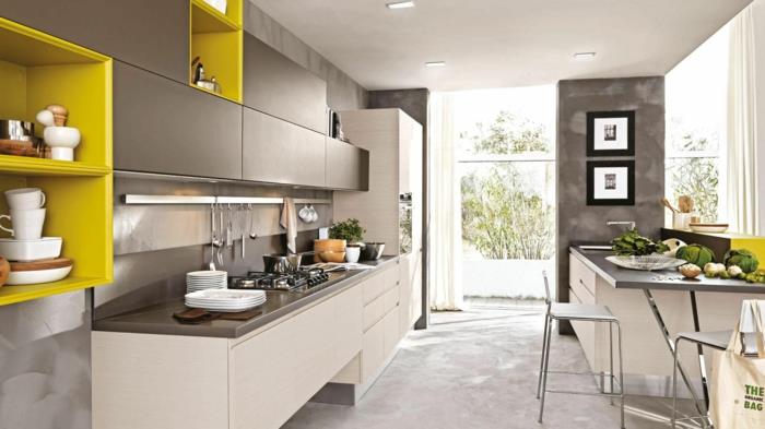 keittiön suunnittelu keittiöikkunat ohuet valkoiset verhot moderni muotoilu minimalistinen