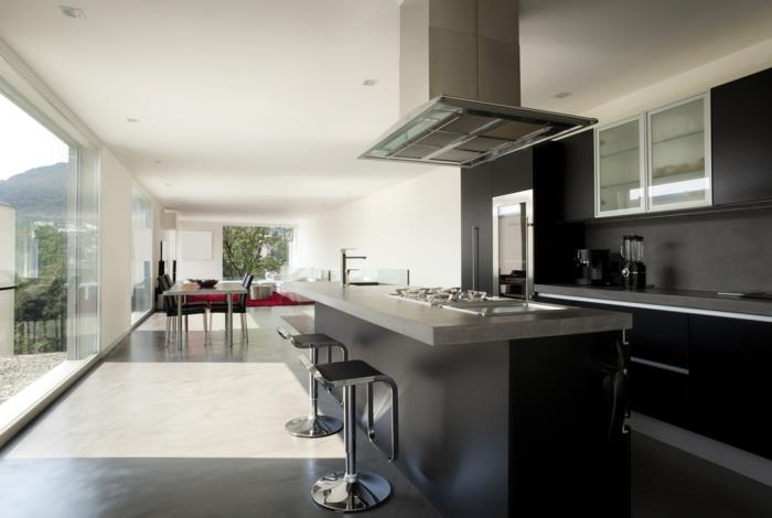 keittiön suunnittelu seinäpaneeli musta keittiösaari metallipinnat avoin suunnitelma