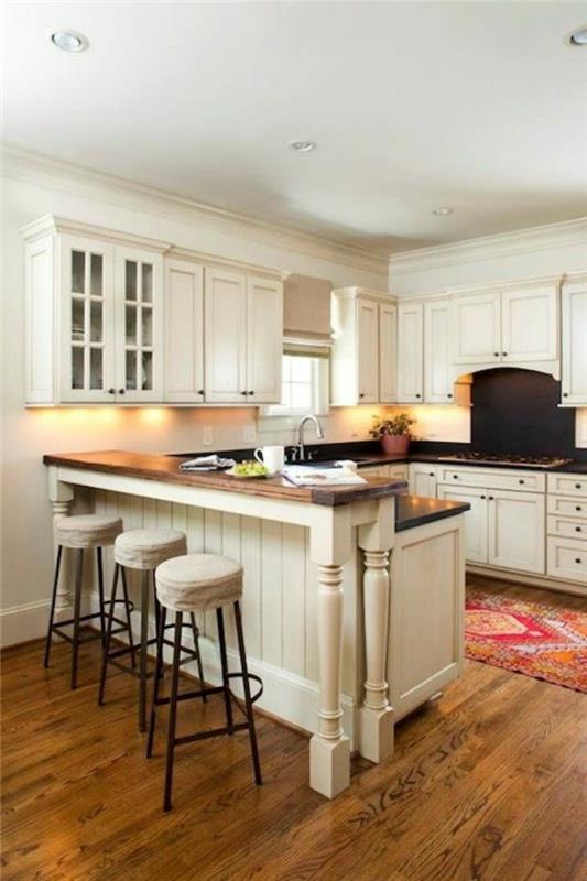 keittiökalusteet valkoiset huonekalut puurakenne värilliset mattojuoksijat kaunis valaistus