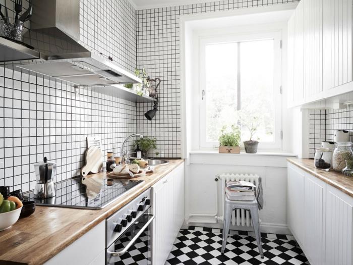 keittiölaatat pienet seinälaatat pieni keittiösuunnittelu valkoiset keittiökaapit