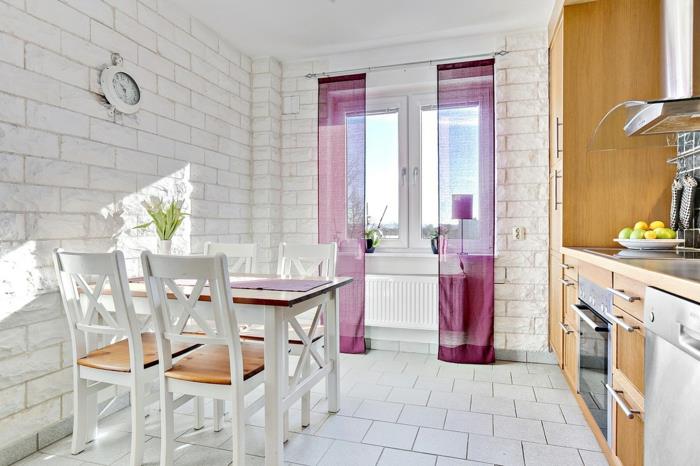 keittiön suunnittelu feng shui -seinäsuunnittelu valkoiset tiilet näyttävät violetilta verhoilta