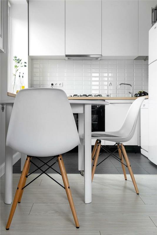 keittiön tuolit modernit valkoiset tuolit valoisassa keittiössä