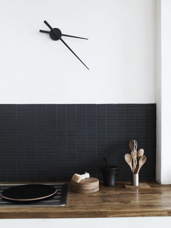 Moderni keittiö kello minimalistinen mustavalkoinen