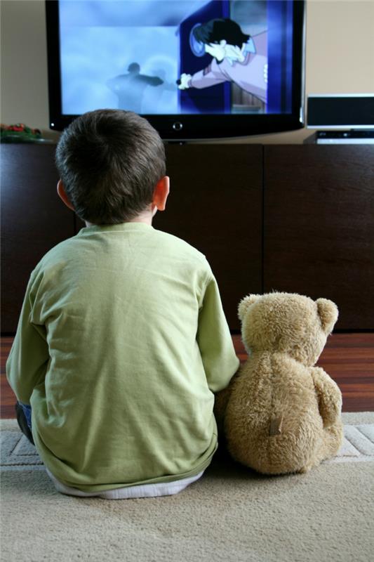 lapset urheilu urheilu poika television katselun