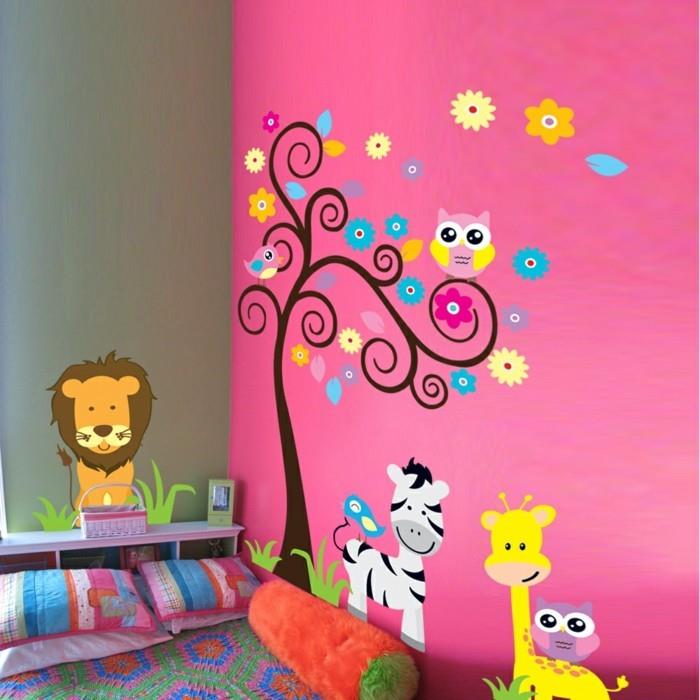 lastenhuoneen sisustusideoita vaaleanpunaisen seinän väriset seinätarrat