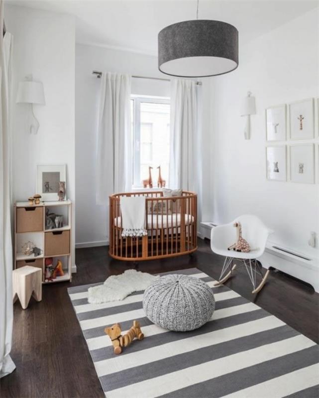 sisustus lastenhuone vauvansänky puu soikea muotoilu matto raidat neulottu jakkara pyöreä