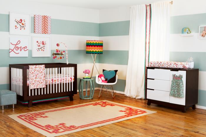 Lastenhuone perustaa tuoreet värit kuvio vauvan sänky