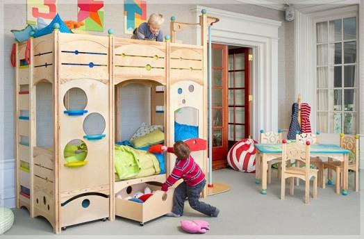 design lastenhuoneen sänky leikkipaikka kerrossänky luonnonpuuta