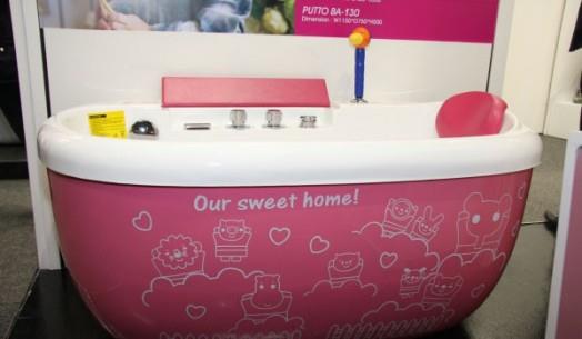 design lastenhuone interbath vaaleanpunainen kylpyamme kylpyamme