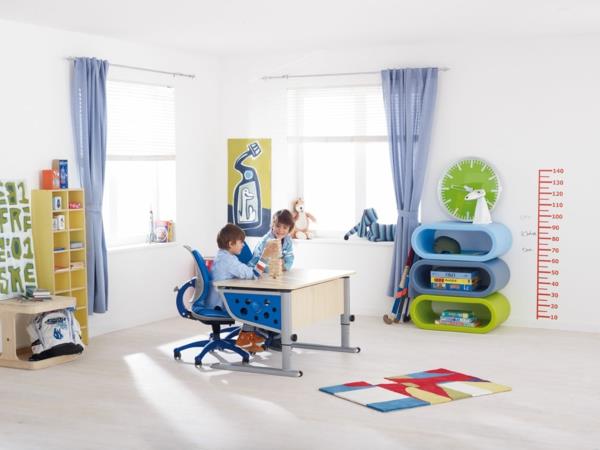 lastenhuone huonekalujen suunnittelu lastenhuone Kettler desk logo plus