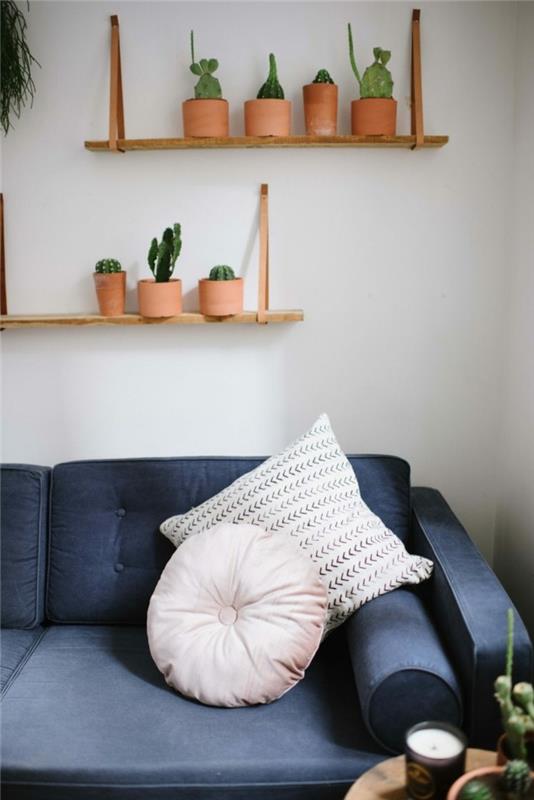 Ompele tyynyt ja koristele olohuoneen sohva