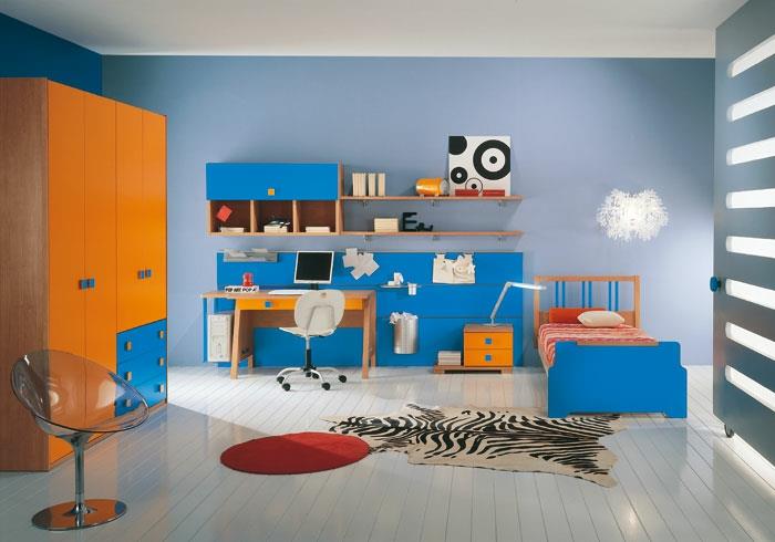 vaatekaappi lastenhuone turkki matto seepra oranssi aksentti