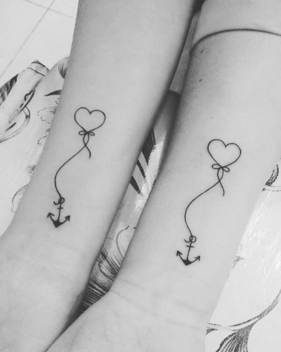 pienet naiset tatuoinnit usko rakkaus toivo tatuointi kyynärvarren