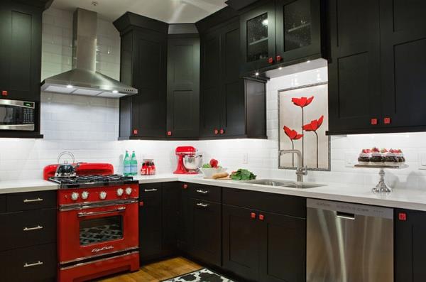 keittiön suunnittelu punainen avoin musta keittiökalusteet