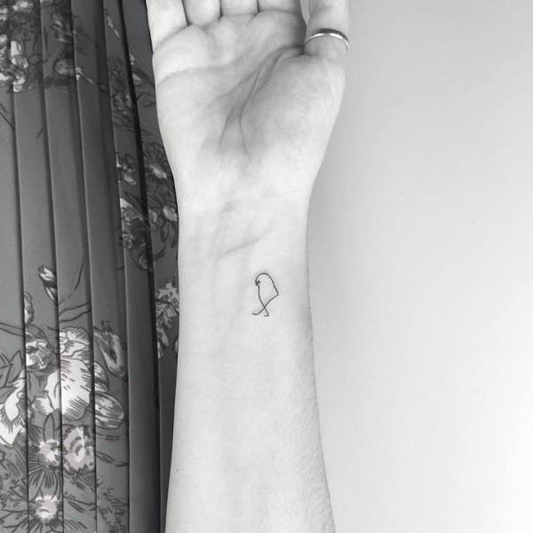 pieni tatuoinnit graafinen kuva lintu