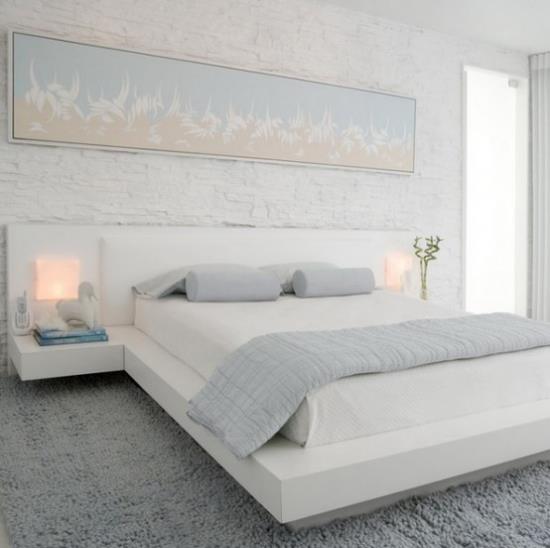pieni makuuhuone visuaalisesti laajentaa tyylikäs sisustus täynnä estetiikkaa kirkkaat värit hienovarainen valaistus
