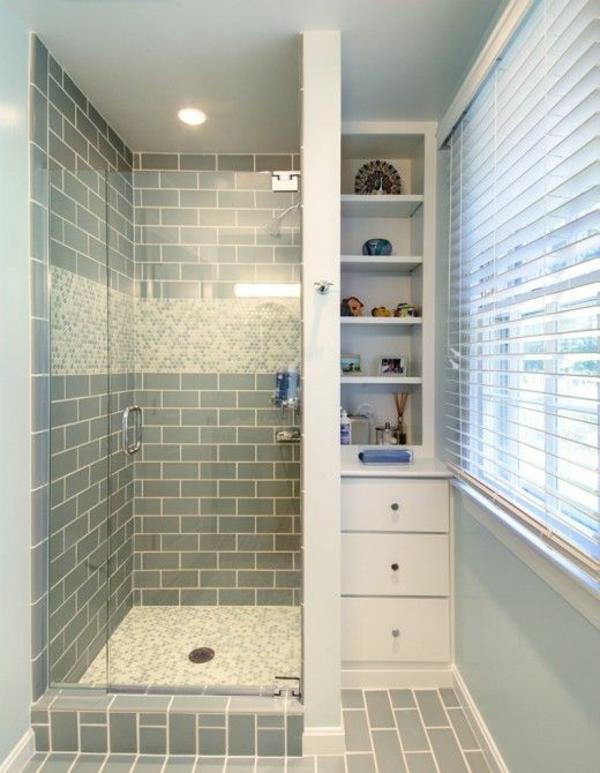 pieni kylpyhuone laatat ideoita suihkukaappi seinälaatat lattialaatat harmaa