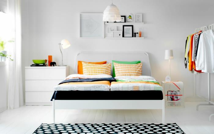 pieni makuuhuone design makuuhuoneen verhot epäsuora valaistus kirkas tyylikäs ikea12