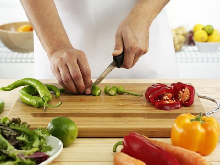 ruoanlaitto vinkkejä leikkaa vihanneksia vastaava veitsi lifestyle
