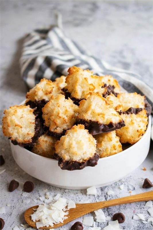 kookos macaroons tumma suklaa joulu