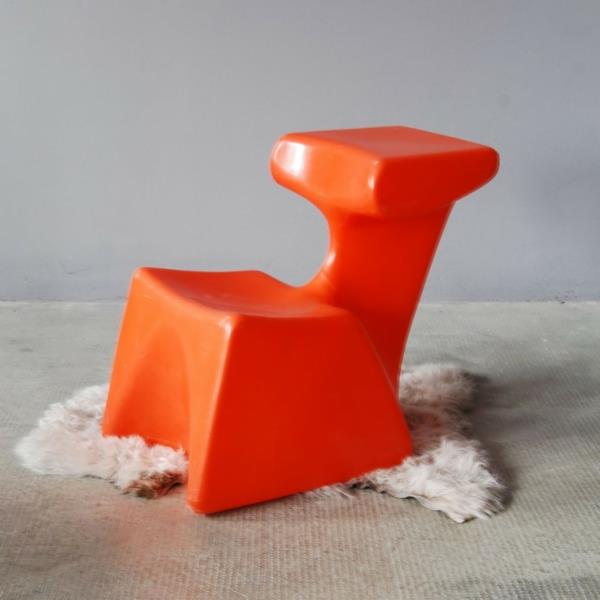 lumoava lasten tuoli oranssi ergonominen muotoilu mielenkiintoinen