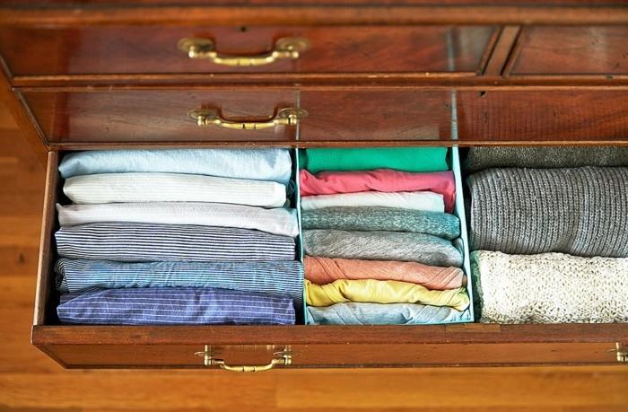 pukeutuja siistit vaatteet konmari -menetelmä