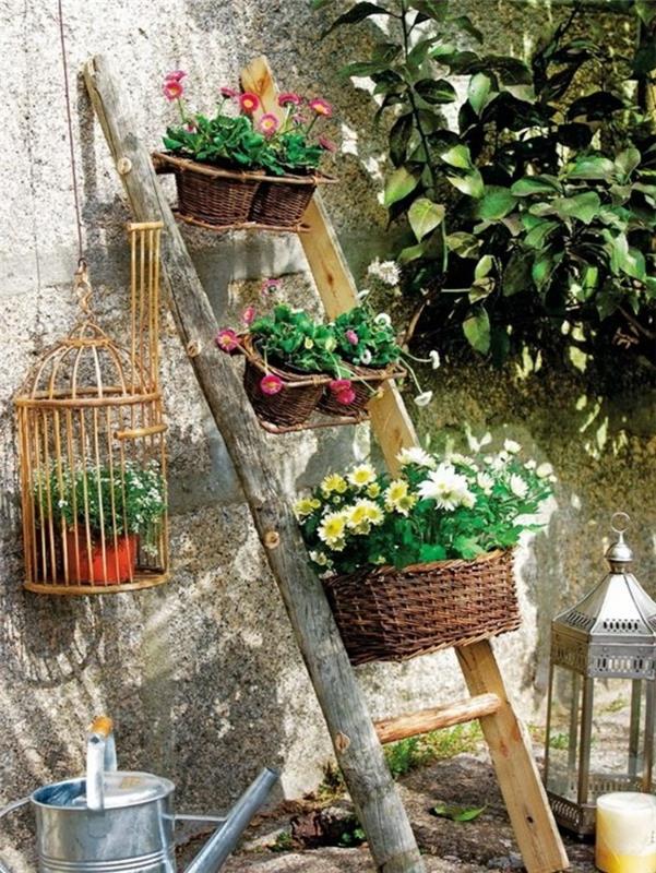 luovia puutarhaideoita maalaismainen portaat kukat