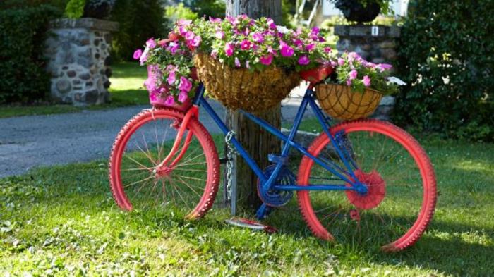 luovia puutarhaideoita pieniin puutarhoihin polkupyörän huomautus