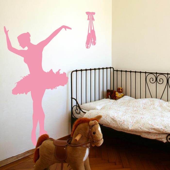 luova seinäsuunnittelu tyttöjen huone koristele seinät vaaleanpunainen seinä tarra