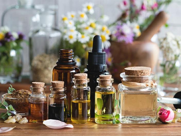 Yrtit hengitysteille sitruuna ja aromaattinen öljy